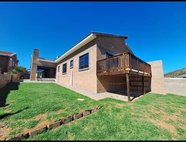 3 BEDROOM TOWNHOUSE FOR SALE IN ISLAND VIEW